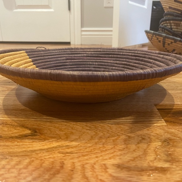 Large African basket - Picture 4 of 10